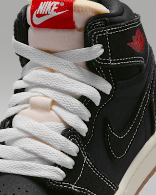 Jordan 1 Retro High OG Younger Kids' Shoes. Nike CA
